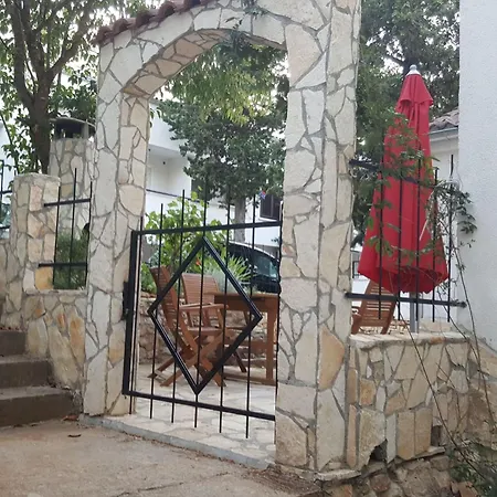 Bella Mit Balkon Und Terrasse In By Interhome Apartman Nečujam